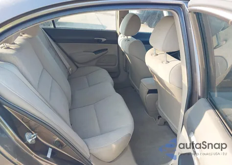 2009 Honda Civic Lx z USA, uszkodzony, nr VIN 19XFA16599E034880